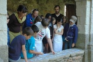 atelier scolaire dans l'abbaye de Blanche couronne